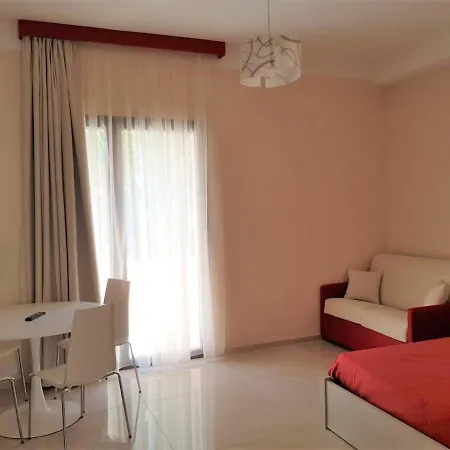 Cilento Hotel apartamentowy 3*